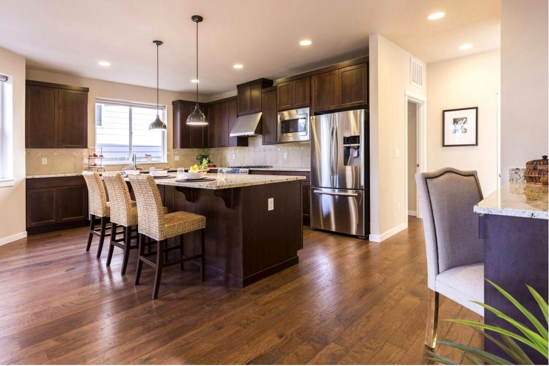 Made-to-measure cabinetry